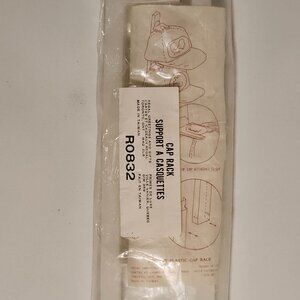 VINTAGE Plastic Cap Rack 2 Piece Set BNIP Made in Taiwan